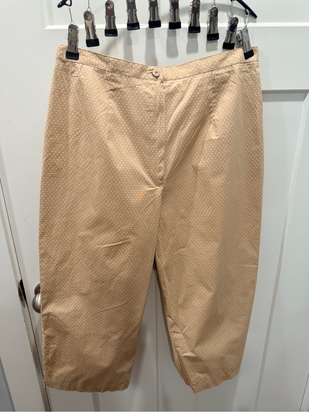 Maggie’s Place Beige White Polka Dot Capri Pants Size 16 Cropped Casual
